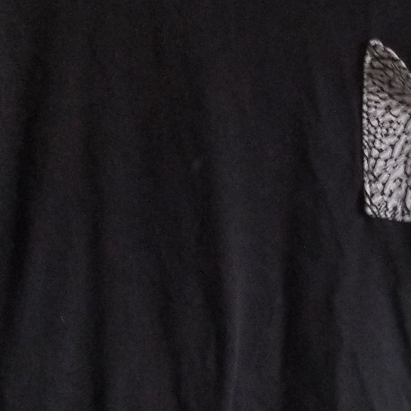 Jordan white and black shirts - Picture 7 of 7